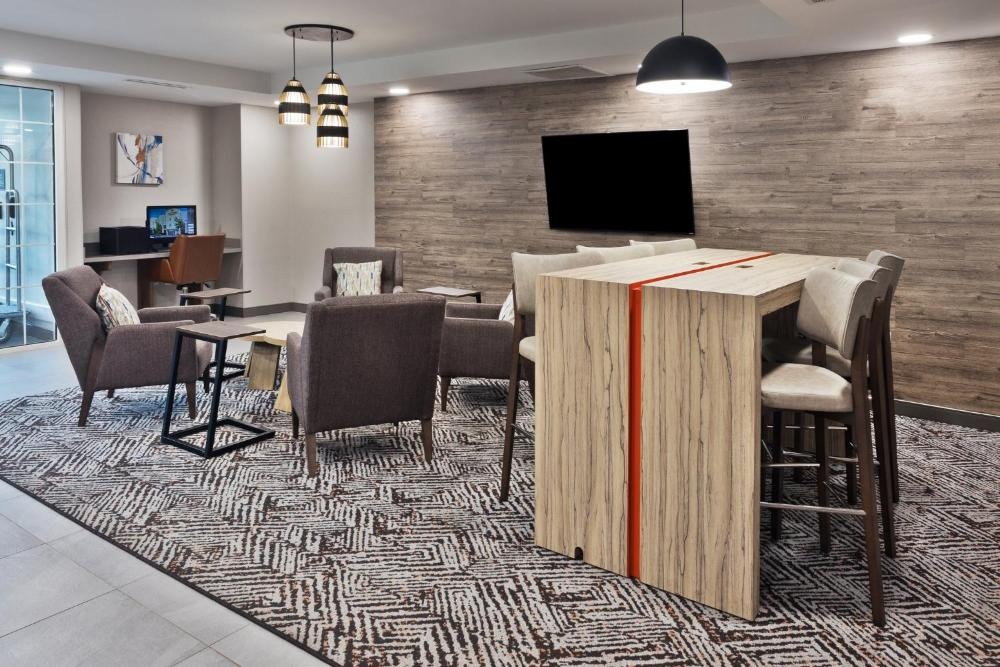 Candlewood Suites EASTCHASE PARK Image 10