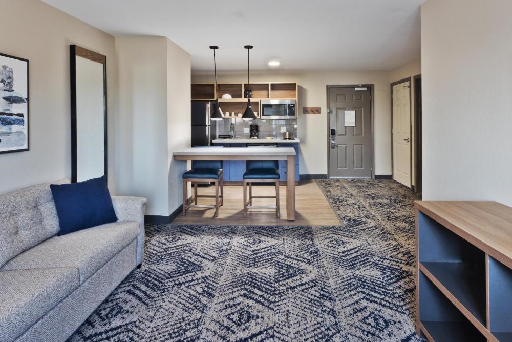Candlewood Suites EASTCHASE PARK Image 25