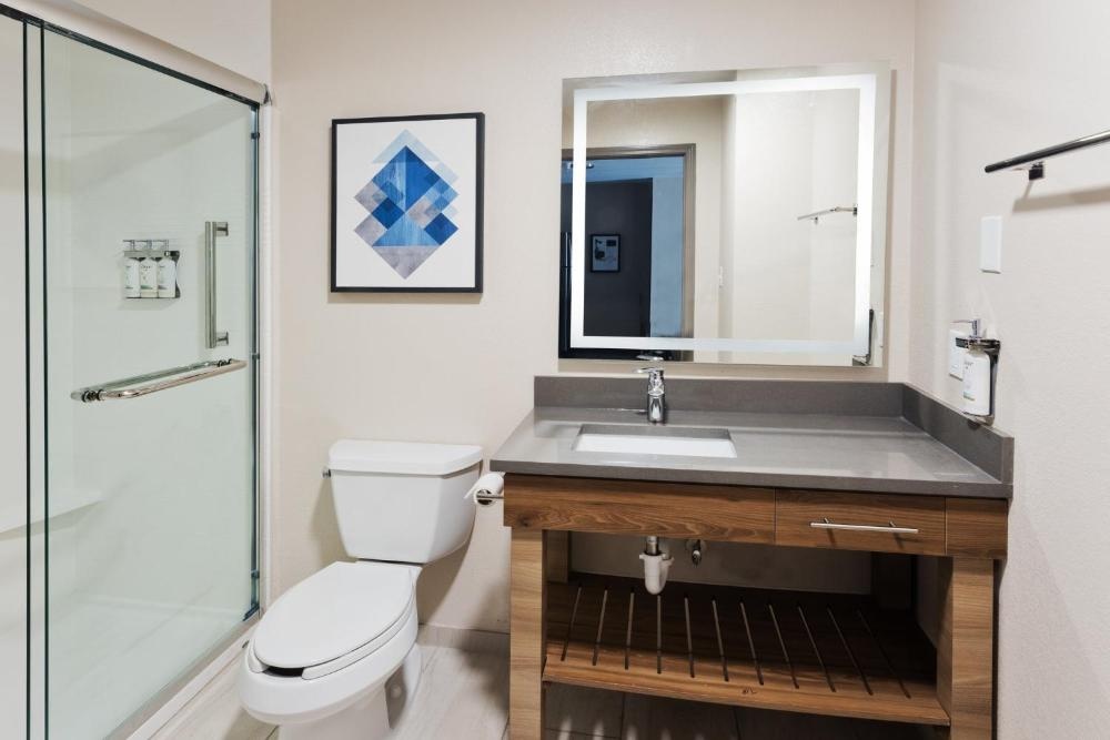 Candlewood Suites EASTCHASE PARK Image 35