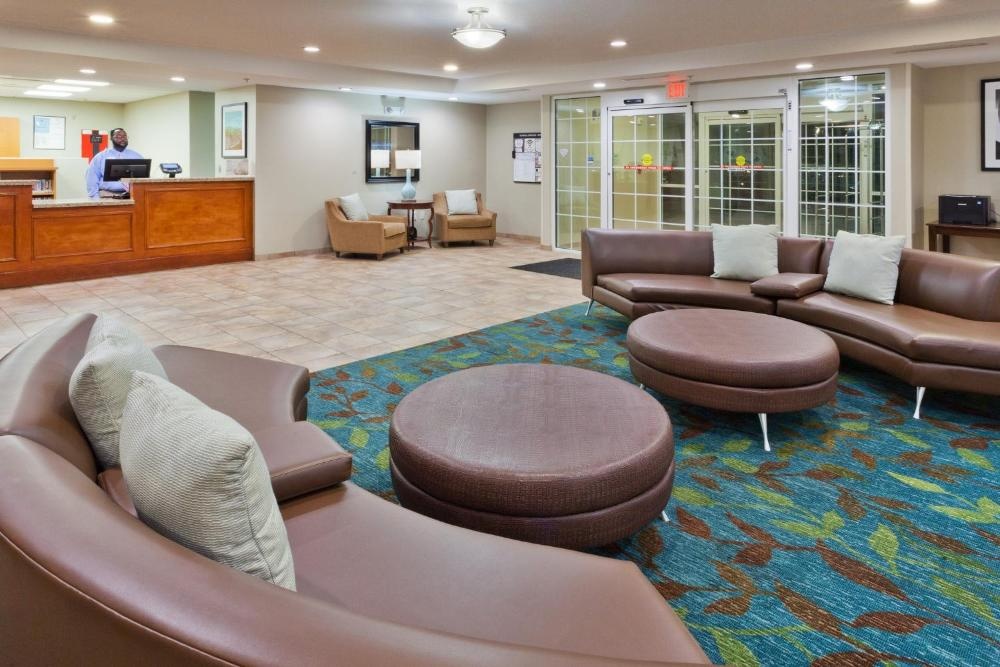 Candlewood Suites EASTCHASE PARK Image 36