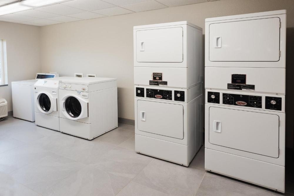 Candlewood Suites EASTCHASE PARK