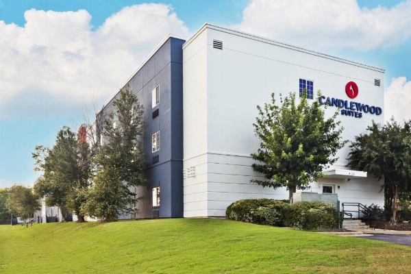 Candlewood Suites EASTCHASE PARK image 13