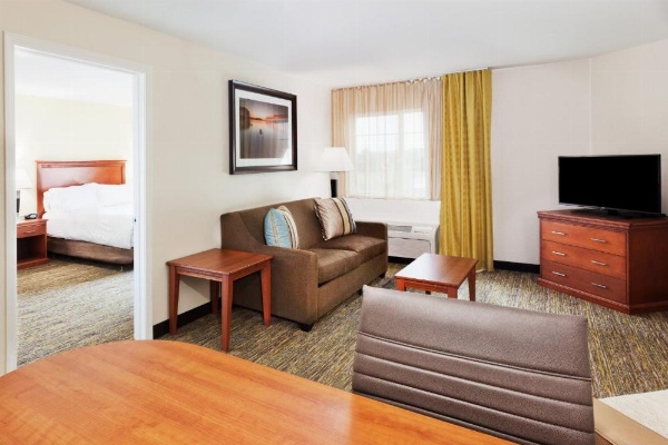 Candlewood Suites EASTCHASE PARK image 31